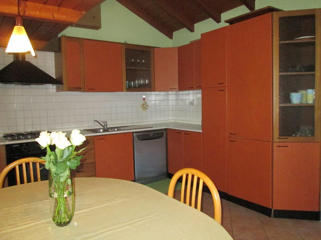 La Casa del Borgo Brissago-Valtravaglia Exterior foto