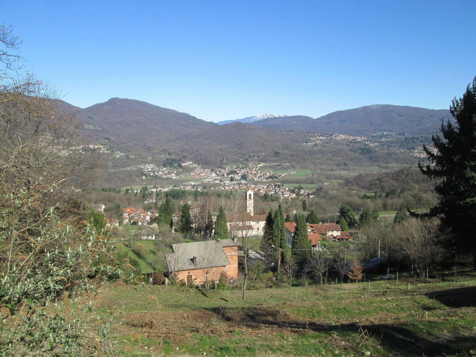 La Casa del Borgo Brissago-Valtravaglia Exterior foto